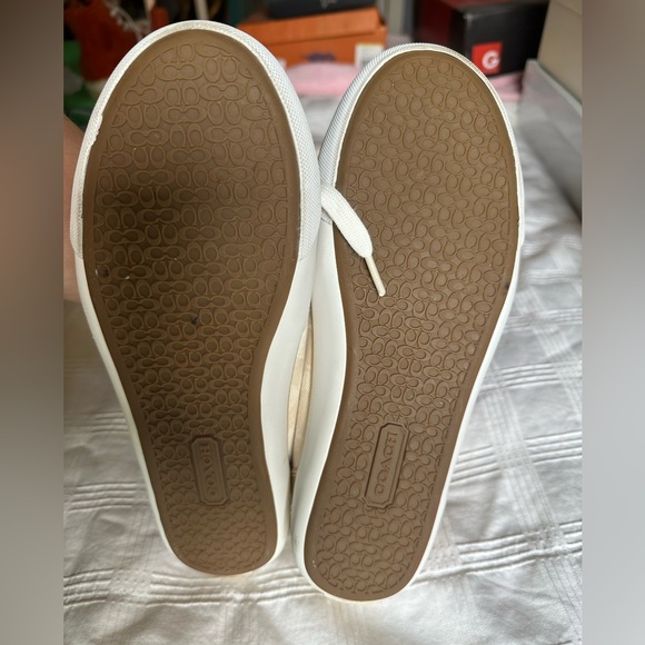 Coach Sneakers, Ivory/Gold, Size 7.5 - Picture 5 of 7